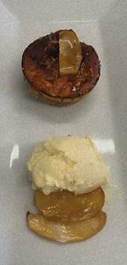 Recetario WARM IDIAZABAL AND WALNUT CAKE WITH 'ERREZIL' APPLE ICE CREAM